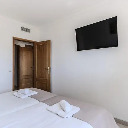 Apartman #396 Perfect Near The